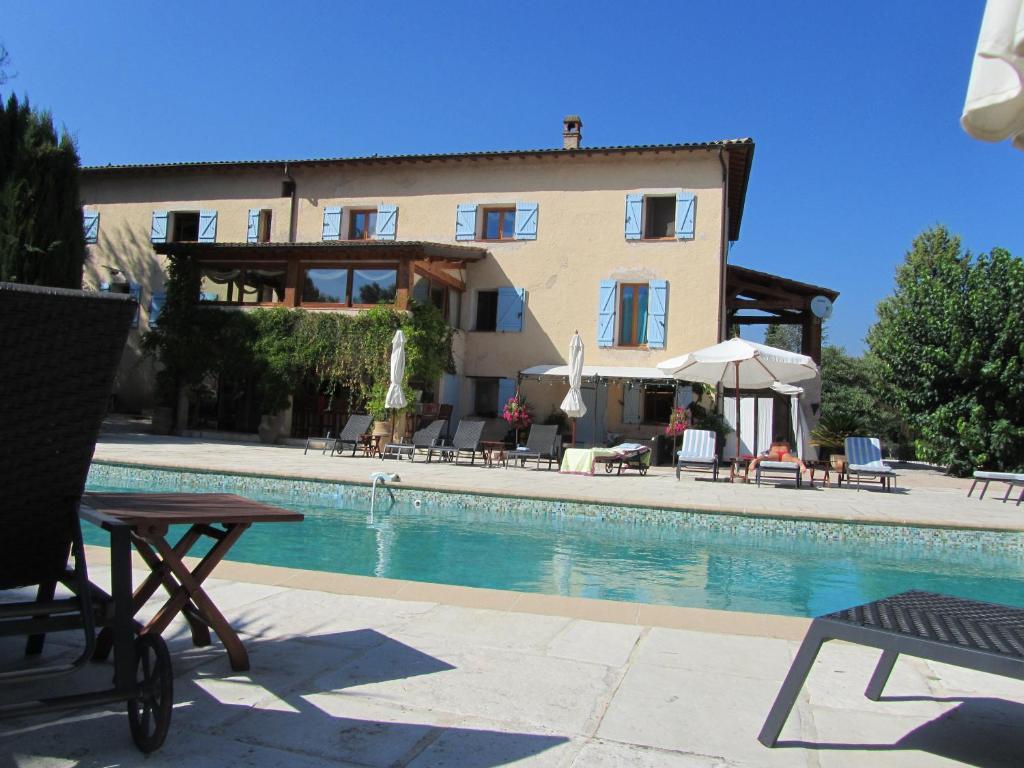 Le Mas Shabanou Bed & Breakfast Roquefort Les Pins Bagian luar foto